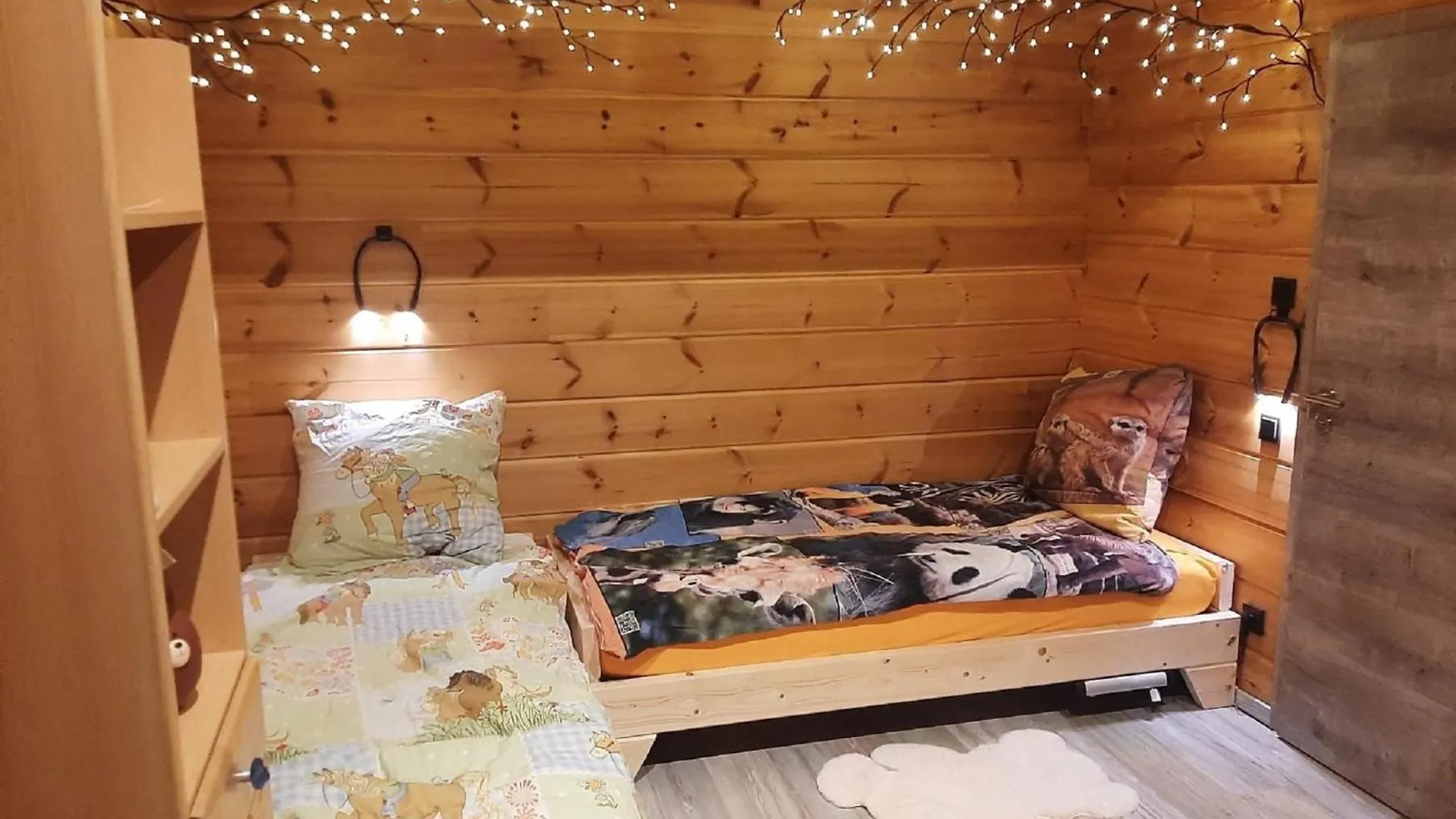 뉴쇼나우 Blockhaus Am Baumwipfelpfad 아파트 0*,  독일